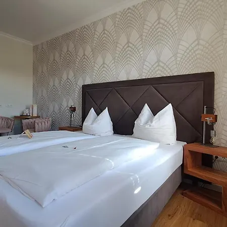Kaiserhof Hotel 2*
